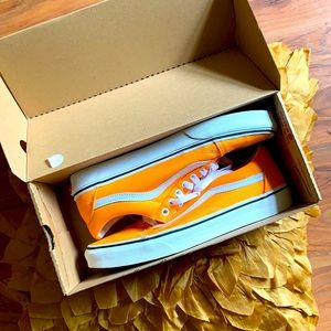 Neon Blazing Orange Vans‼️